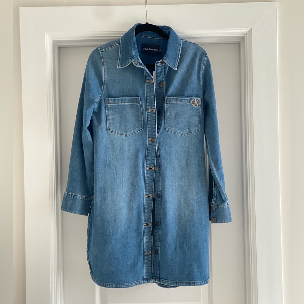 NWT Calvin Klein Jean Dress Size M.